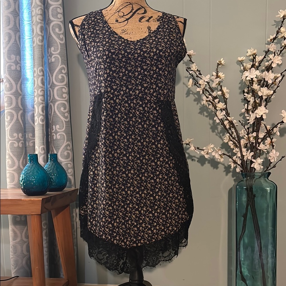 Catch Me Boutique Floral and Lace Mixed Media Slip Dress